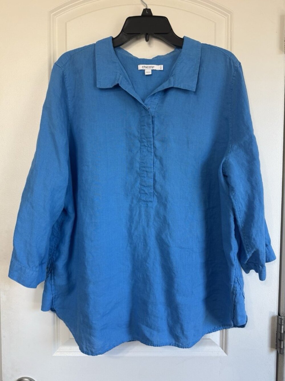 Chicoโs linen top size 3 Vibrant Blue 3/4 Sleeve Button Back Vneck Tunic Blouse